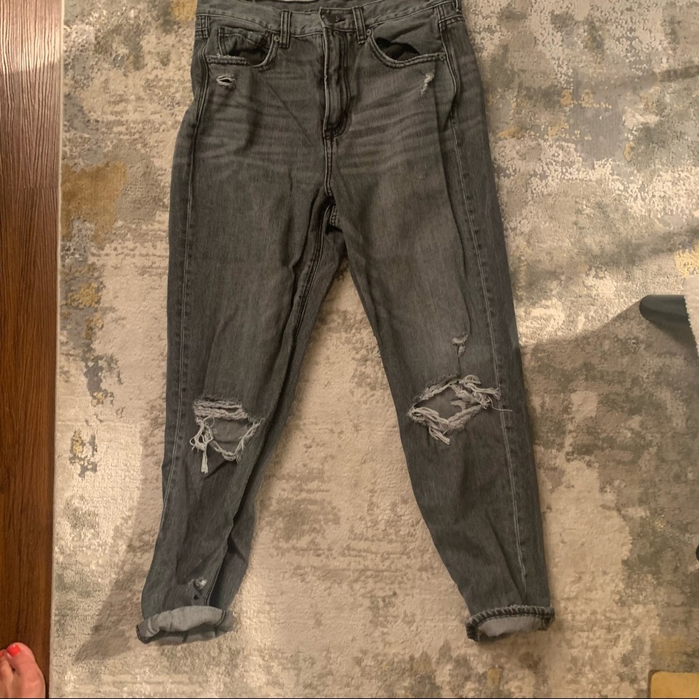American Eagle Mom Jean - 8 gray denim